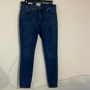 Universal thread jeans